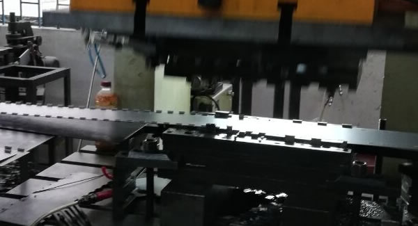 客户满意，长合页，屏风合页，重型合页等东莞合页，东莞铰链订单增多